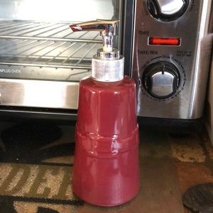 Soap dispenser- paprika Longaberger